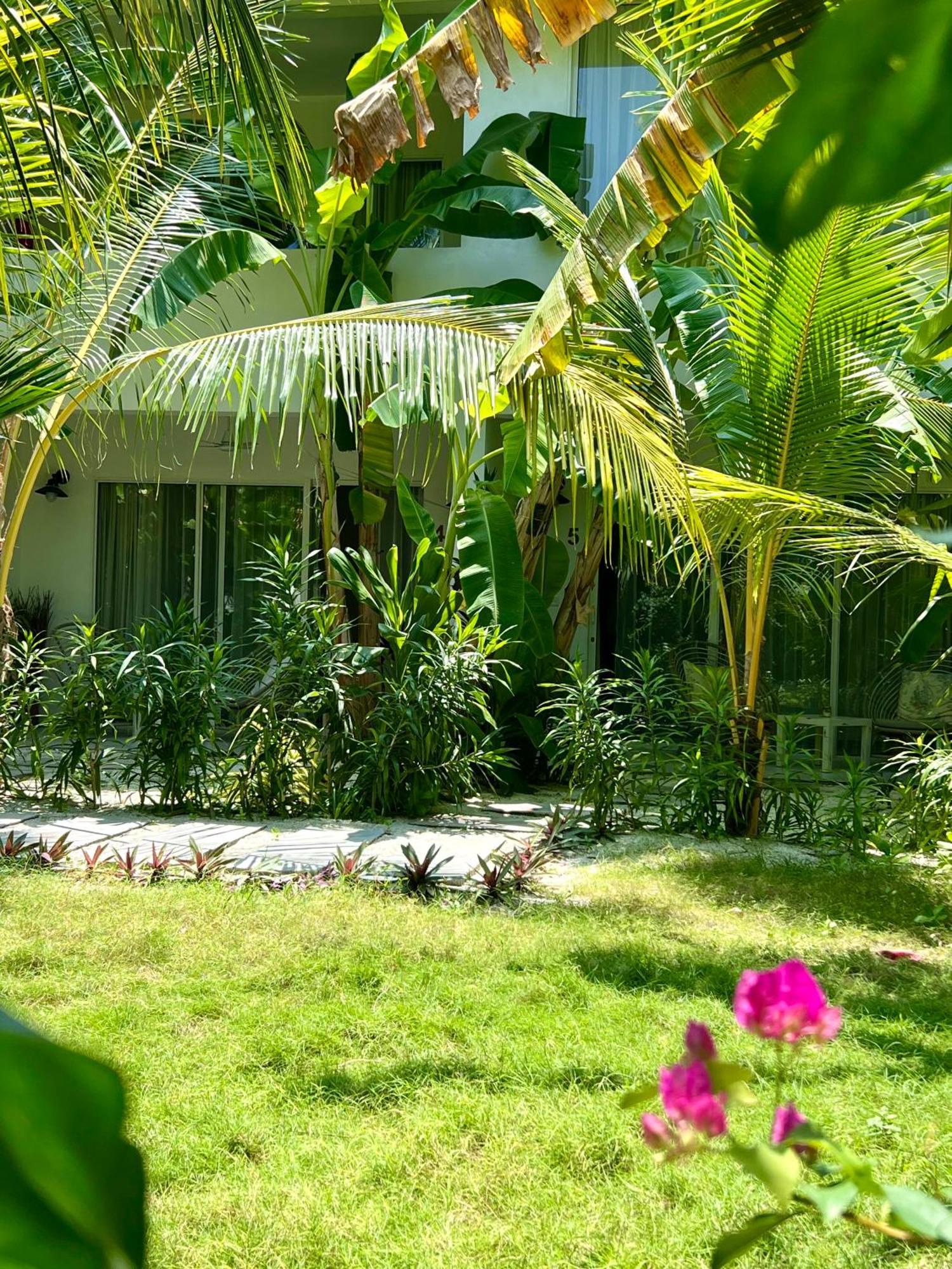 Fairytale Inn Thoddoo Exterior foto